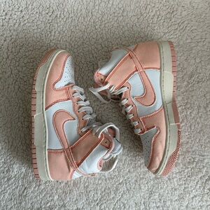 Nike Dunk High 1985 "Arctic Orange"